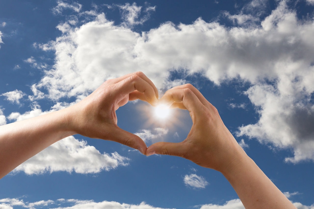 11 Signs Hes Not In Love — Youre Just Convenient